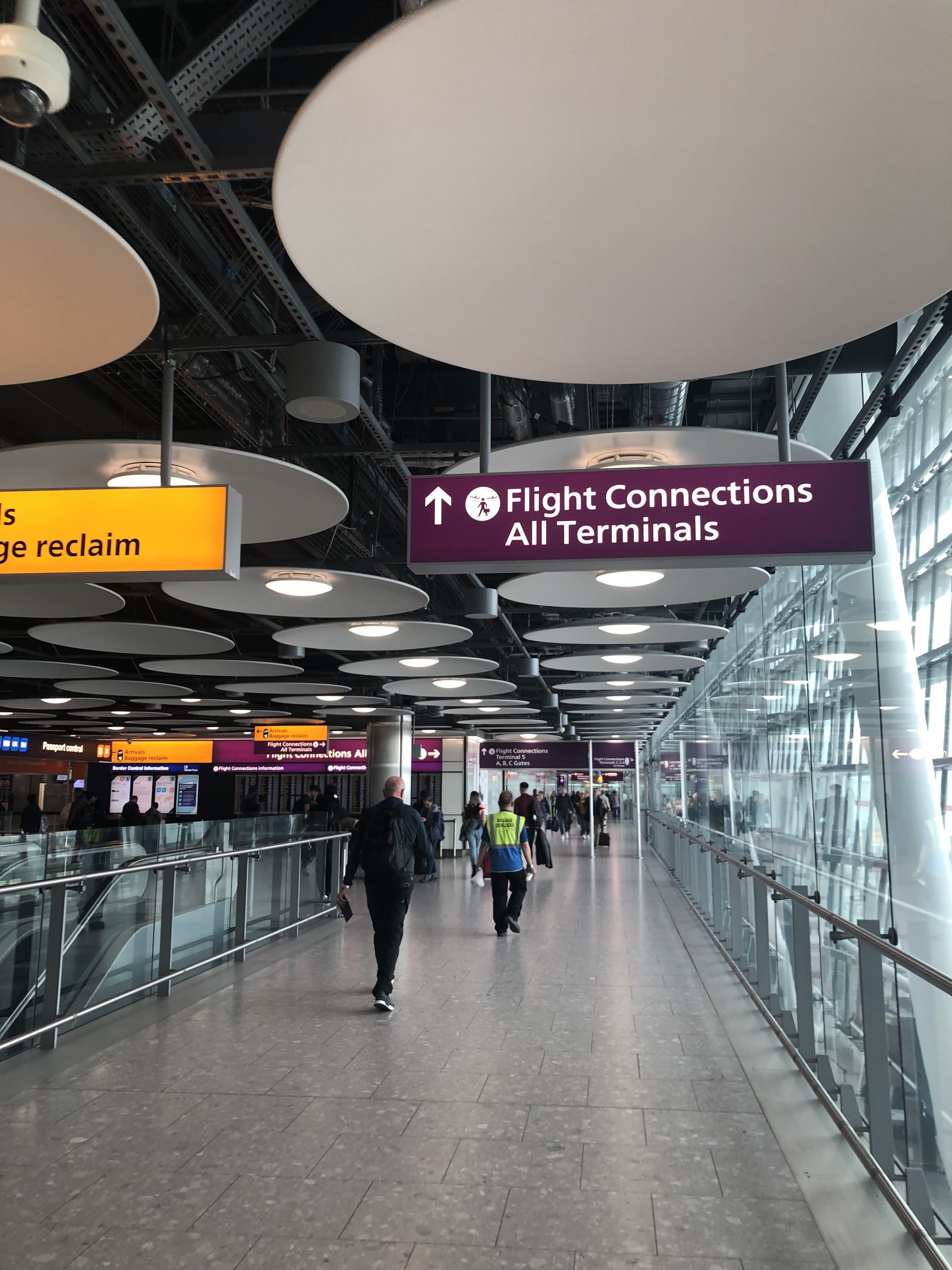 讀者投稿Mcqueen] American Airlines Premium Economy Class 美國航空豪華經濟艙／LHR～JFK  倫敦希斯洛～紐約甘迺迪| TripPlus