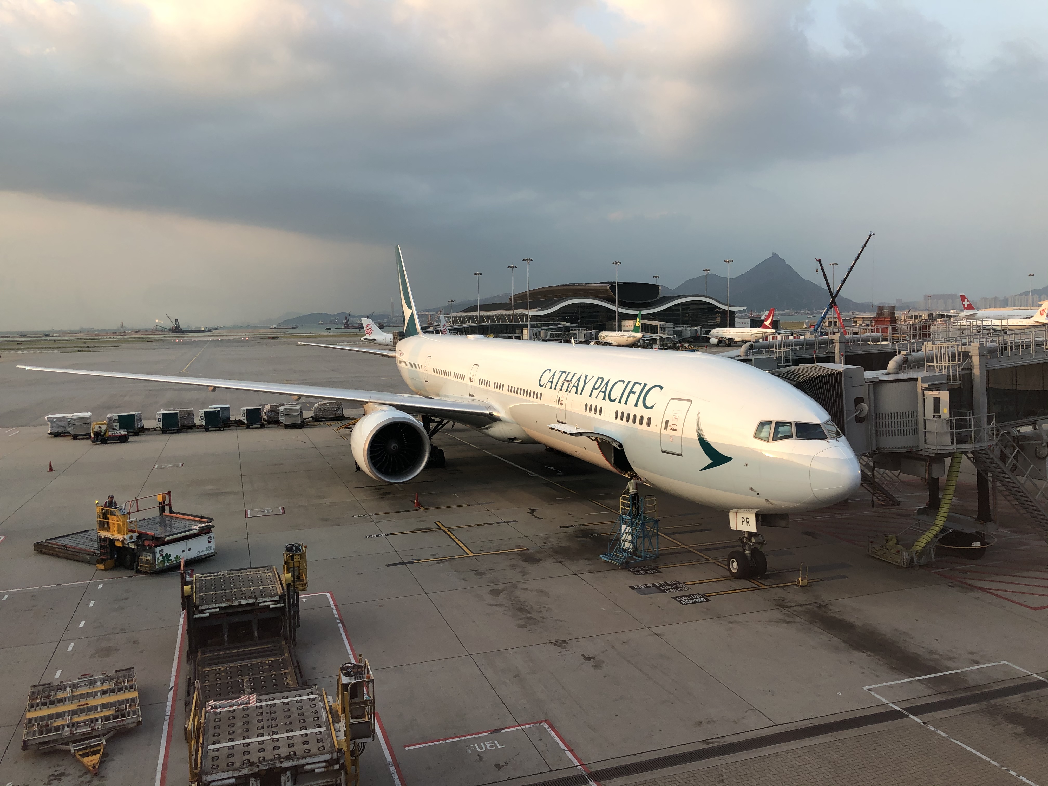 Sharon飛行紀錄] Cathay Pacific Business Class 國泰航空商務艙／HKG～BOS 香港～波士頓| TripPlus