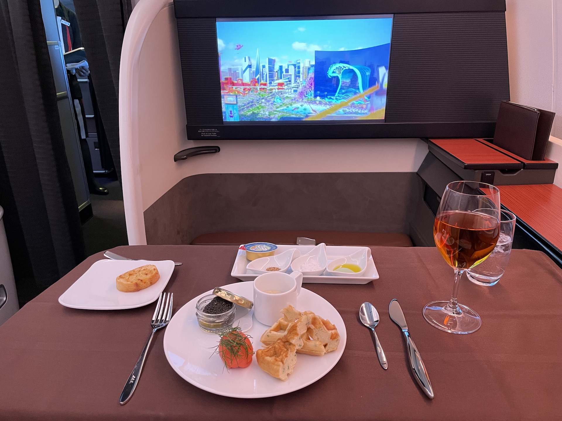 萊恩飛行紀錄] 日本航空頭等艙／舊金山～東京成田Japan Airlines First